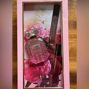 Victoria Secret Bombshell